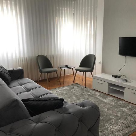 Apartmán Stan Na Dan Novi Pazar Exteriér fotografie